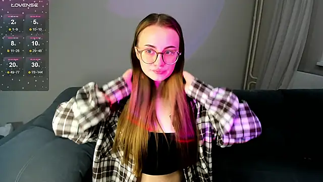 Snapshot of MewStella chatting on 11/23/25, 07:02 MewStella online show from 11/23/25, 07:02