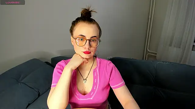 MewStella online show from 04/06/26, 11:16