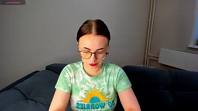MewStella online show from 05/17/26, 10:50
