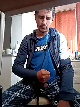 hugecock4u1990 online show from 04/22/26, 06:05