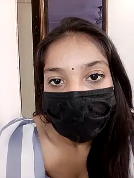 Snapshot of Cute_Rakhi8 chatting on 09/30/25, 04:50 Cute Rakhi8 online show from 09/30/25, 04:50