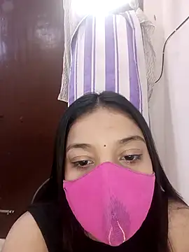 Cute Rakhi8 online show from 04/05/26, 07:38