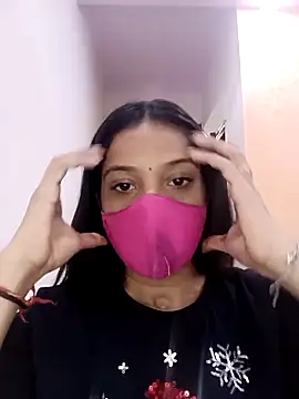 Cute Rakhi8 online show from 04/27/26, 08:34