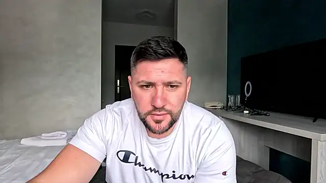 Gold Alpha Boy online show from 05/23/26, 11:58