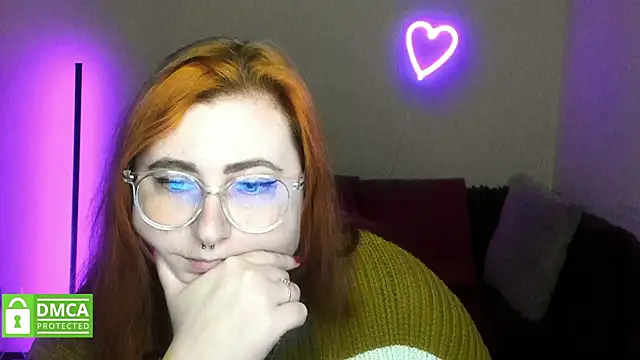 Alicia love00 online show from 11/24/25, 12:27