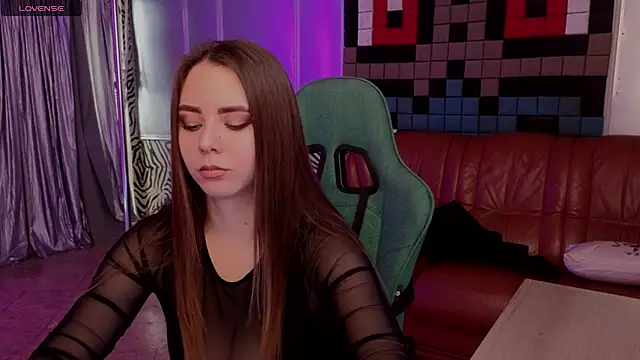 IvoryWood  online show from 10/05/25, 09:51