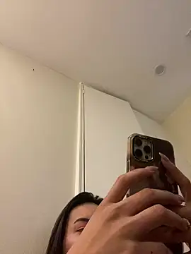hechanovaa online show from 07/17/26, 06:09