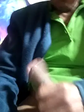 Snapshot of Oaxhot chatting on 10/14/25, 08:26 Oaxhot online show from 10/14/25, 08:26