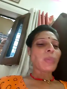 Snapshot of ISHANI-SINGH chatting on 09/19/25, 12:28 ISHANI-SINGH online show from 09/19/25, 12:28