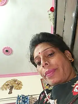 Snapshot of ISHANI-SINGH chatting on 10/01/25, 02:28 ISHANI-SINGH online show from 10/01/25, 02:28