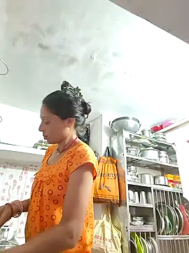 Snapshot of ISHANI-SINGH chatting on 10/15/25, 02:22 ISHANI-SINGH online show from 10/15/25, 02:22