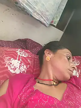 Snapshot of ISHANI-SINGH chatting on 10/21/25, 03:24 ISHANI-SINGH online show from 10/21/25, 03:24