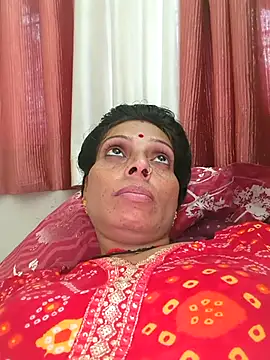 Snapshot of ISHANI-SINGH chatting on 10/22/25, 11:43 ISHANI-SINGH online show from 10/22/25, 11:43