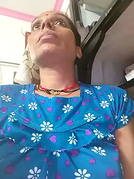 Snapshot of ISHANI-SINGH chatting on 10/25/25, 03:29 ISHANI-SINGH online show from 10/25/25, 03:29