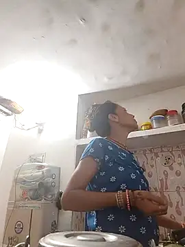 Snapshot of ISHANI-SINGH chatting on 10/29/25, 02:19 ISHANI-SINGH online show from 10/29/25, 02:19