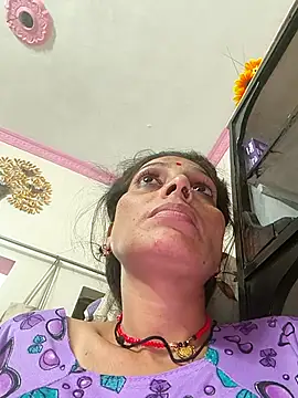 Snapshot of ISHANI-SINGH chatting on 11/10/25, 02:49 ISHANI-SINGH online show from 11/10/25, 02:49