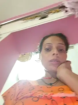 Snapshot of ISHANI-SINGH chatting on 11/27/25, 02:35 ISHANI-SINGH online show from 11/27/25, 02:35