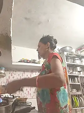 Snapshot of ISHANI-SINGH chatting on 12/02/25, 03:45 ISHANI-SINGH online show from 12/02/25, 03:45