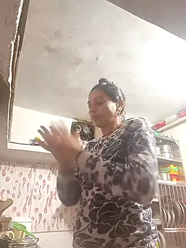 Snapshot of ISHANI-SINGH chatting on 12/22/25, 03:03 ISHANI-SINGH online show from 12/22/25, 03:03