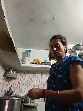 Snapshot of ISHANI-SINGH chatting on 06/28/26, 02:23 ISHANI-SINGH online show from 06/28/26, 02:23