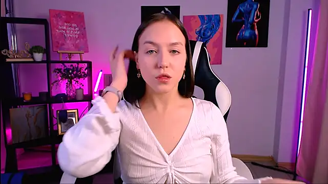 Snapshot of CindySparkl chatting on 12/14/25, 04:40 CindySparkl online show from 12/14/25, 04:40