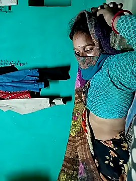 Snapshot of Hot_ginny chatting on 11/03/25, 10:42 Hot ginny online show from 11/03/25, 10:42