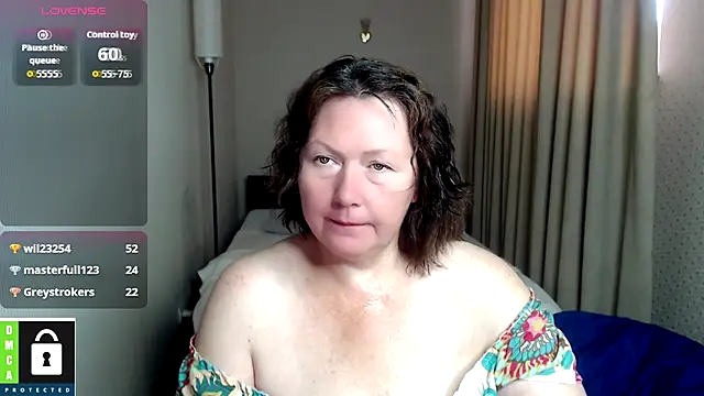 Snapshot of milf_hornys chatting on 09/15/25, 05:07 milf hornys online show from 09/15/25, 05:07