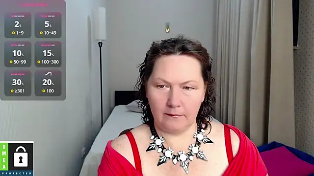 Snapshot of milf_hornys chatting on 10/13/25, 04:29 milf hornys online show from 10/13/25, 04:29