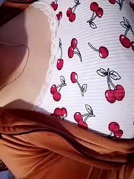 Snapshot of Hnonasix89 chatting on 03/18/26, 03:53 Hnonasix89 online show from 03/18/26, 03:53