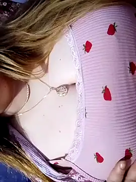 Snapshot of Hnonasix89 chatting on 04/04/26, 01:48 Hnonasix89 online show from 04/04/26, 01:48