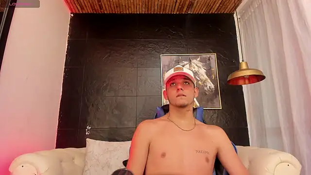 Snapshot of Mathewboy1 chatting on 10/13/25, 12:27 Mathewboy1 online show from 10/13/25, 12:27