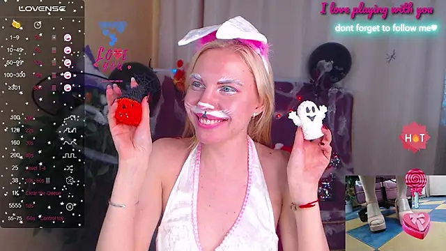 LiSinDoll online show from 10/27/25, 07:23