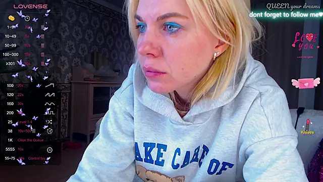 LiSinDoll online show from 04/16/26, 03:18