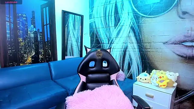 Giaa rossi online show from 12/15/25, 02:10