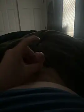 Snapshot of Buck2000 chatting on 04/05/26, 12:13 Buck2000 online show from 04/05/26, 12:13