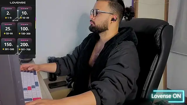 Snapshot of Ernesto-Rodriguez82 chatting on 09/10/25, 10:26 Ernesto-Rodriguez82 online show from 09/10/25, 10:26