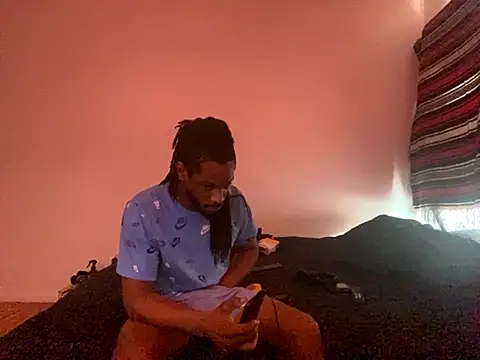 Snapshot of Taydagr8 chatting on 09/28/25, 07:52 Taydagr8 online show from 09/28/25, 07:52