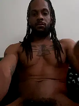 Snapshot of Taydagr8 chatting on 11/14/25, 12:04 Taydagr8 online show from 11/14/25, 12:04