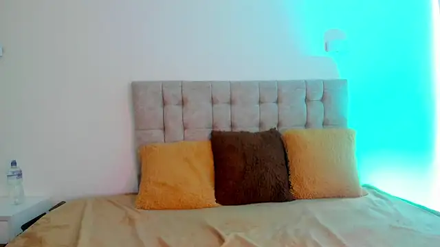 Dakota Mars online show from 11/06/25, 12:39