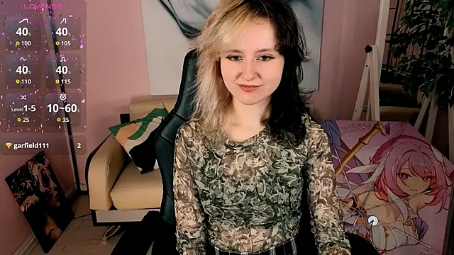 girl next doorr online show from 08/07/26, 01:24