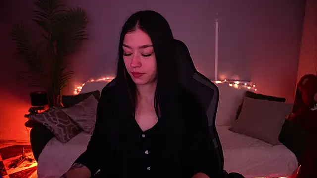 FataleNellie online show from 04/06/26, 09:16