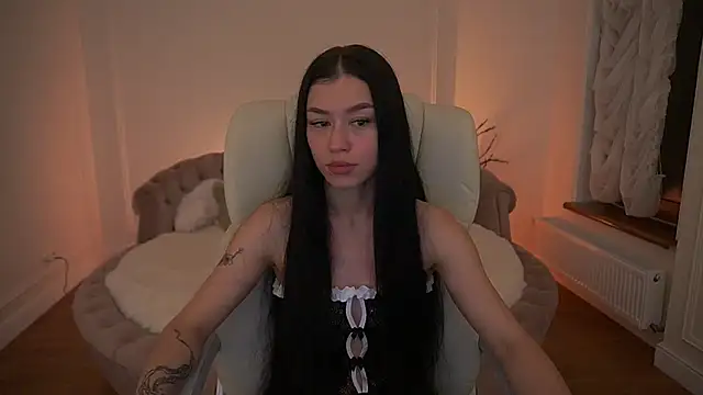 FataleNellie online show from 05/18/26, 09:31