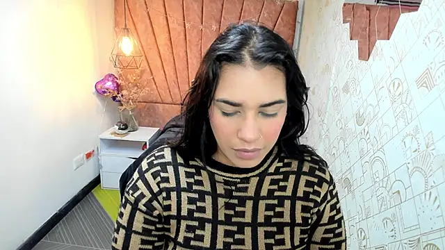 Lia Blake  online show from 12/18/25, 12:33