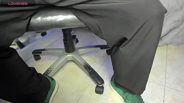 Snapshot of Jhon_snow22 chatting on 10/07/25, 12:24 Jhon snow22 online show from 10/07/25, 12:24