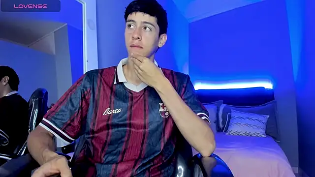 Snapshot of Jhon_snow22 chatting on 11/20/25, 02:06 Jhon snow22 online show from 11/20/25, 02:06