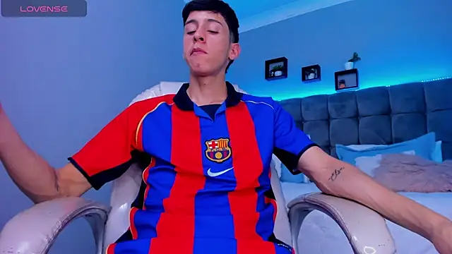 Snapshot of Jhon_snow22 chatting on 11/29/25, 05:32 Jhon snow22 online show from 11/29/25, 05:32