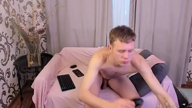 SherlockMax online show from 12/14/25, 06:19