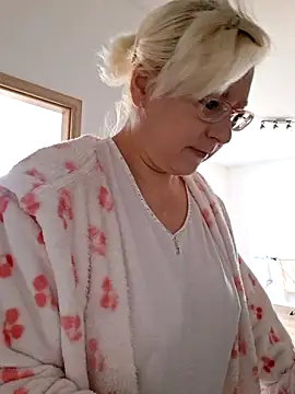 VikaKing online show from 12/02/25, 09:25