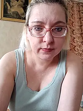 VikaKing online show from 03/10/26, 09:36