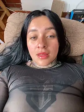 Snapshot of Rouse_07 chatting on 12/03/25, 04:27 Rouse 07 online show from 12/03/25, 04:27